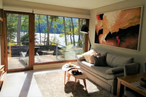 Departamento con vista al lago y piscina climatizada Villa La Angostura